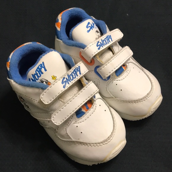 snoopy cute sneakers